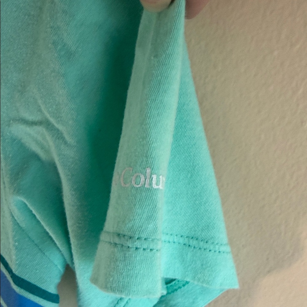 Columbia Mint Green V-Neck Tee with Blue and Purple Stripe - Picture 4 of 7
